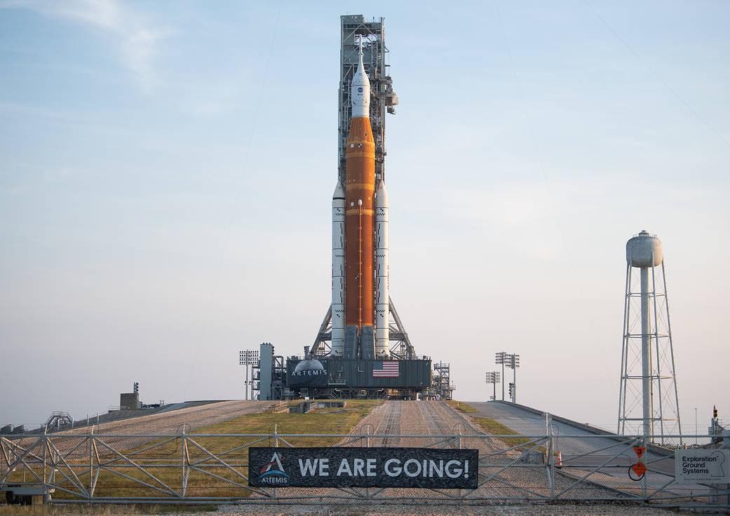 Rakete SLS kurz vor dem Start