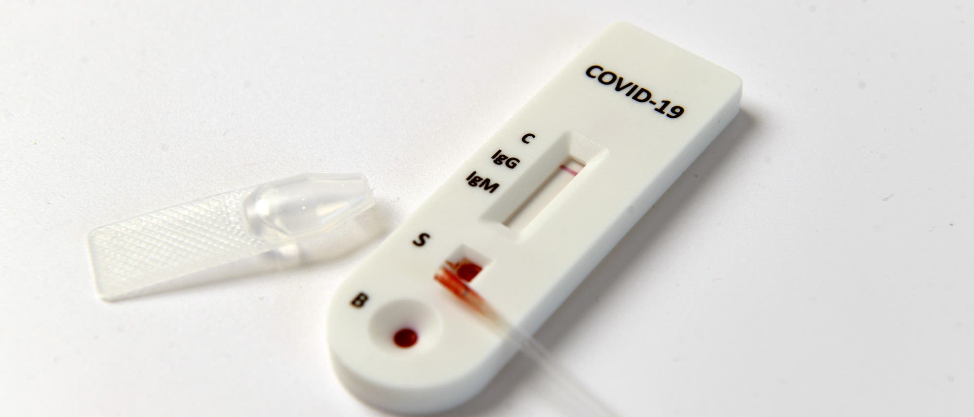 Ein Antikörper-Testkit auf Sars-CoV-2 Ein Antikörper-Testkit auf Sars-CoV-2
