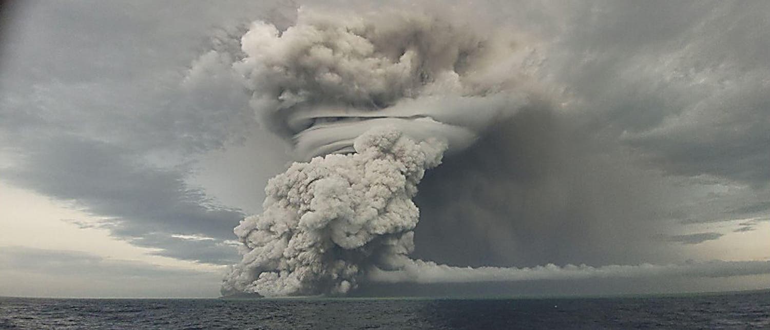 Eruptionssäule des Hunga Tonga-Hunga Ha'apai Eruptionssäule des Hunga Tonga-Hunga Ha'apai