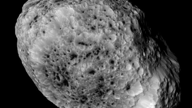 Der "schwammige" Saturnmond Hyperion
