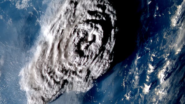 Eruptionswolke des Hunga Tonga