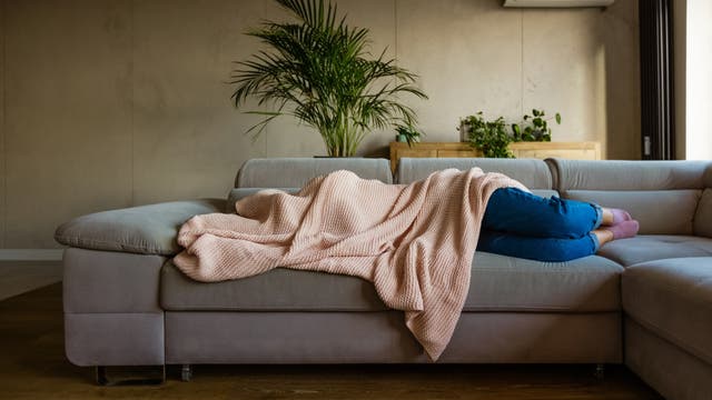 Wer Migräne hat, sehnt sich nach Dunkelheit und Ruhe.