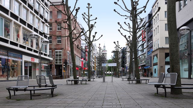Die Königsstraße in Stuttgart menschenleer